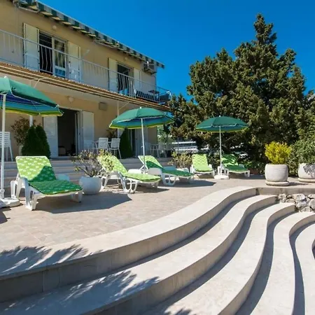 & Jokovic-comfort Studio With Terrace And Partial ... דירה *